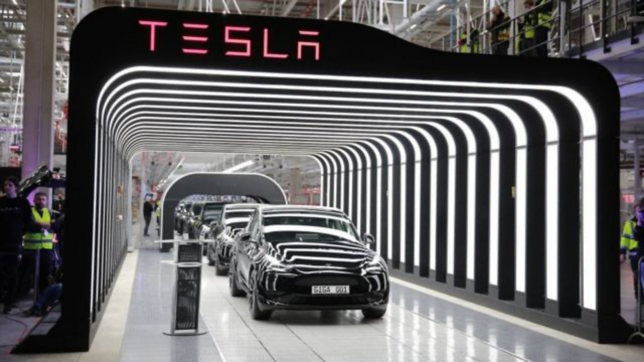 Tesla'ya Türkiye daveti