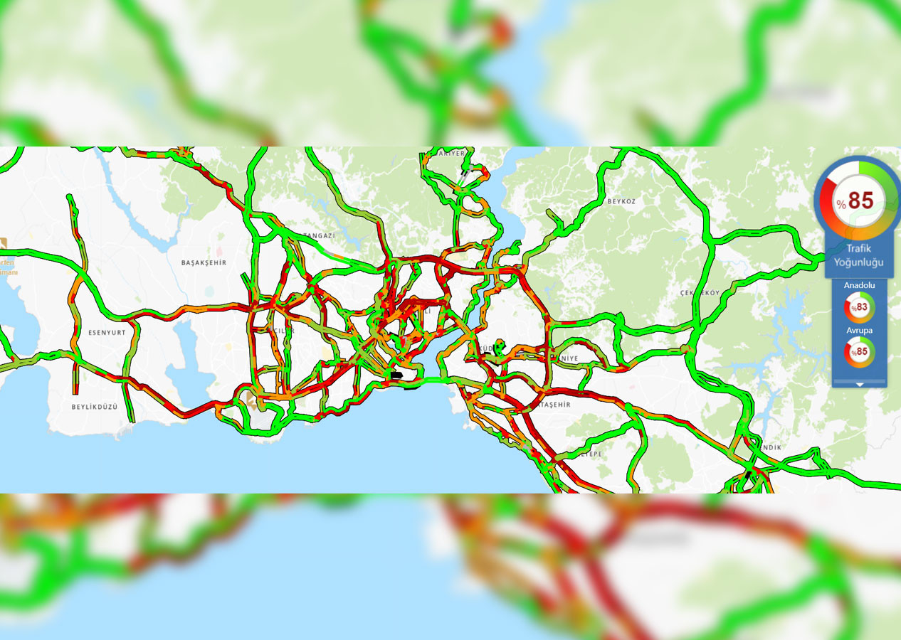 İstanbul'u sel bastı trafik durma noktasına geldi! İşte trafik yoğunluk durumu