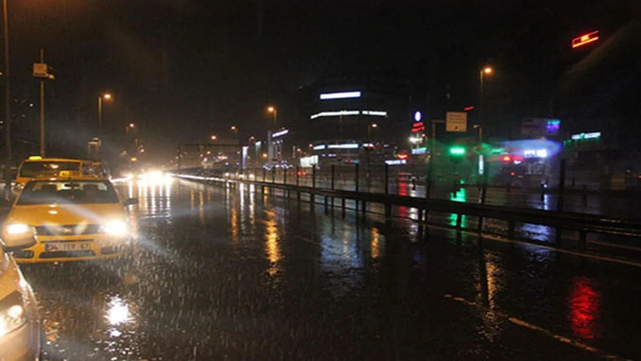 İstanbul Valiliği'den uyarı! Düşen yağış miktarı da açıklandı