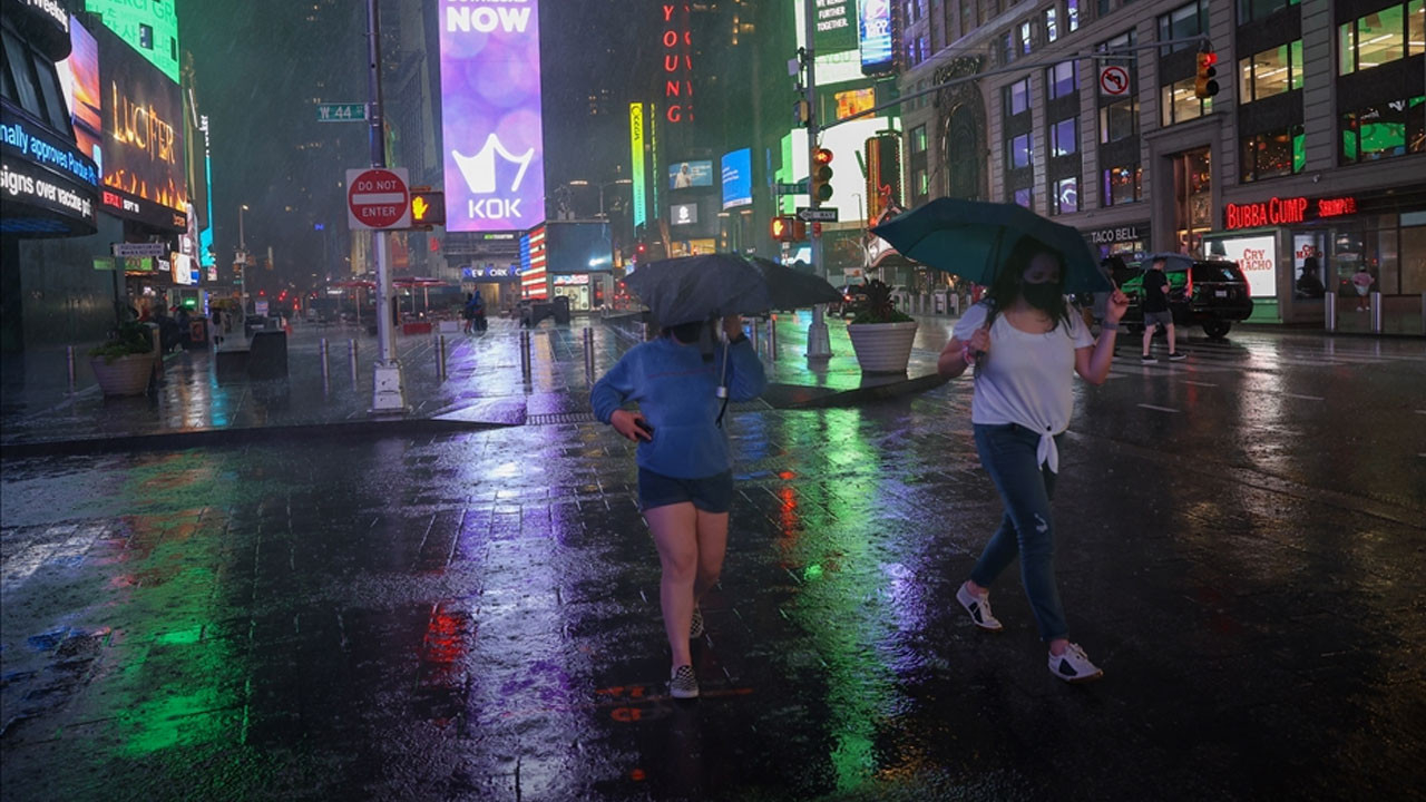 New York'ta OHAL ilan edildi