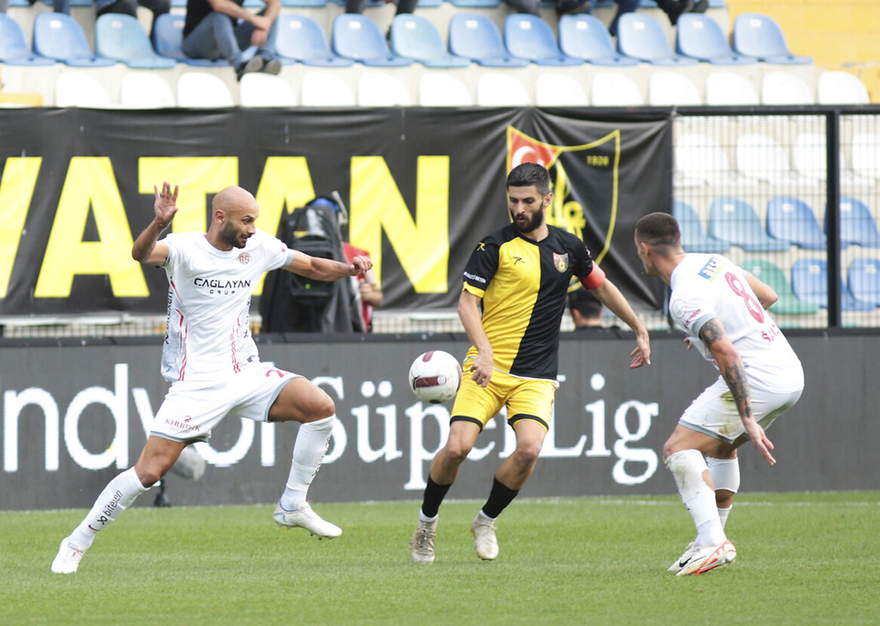İstanbulspor: 1 Antalyaspor: 2