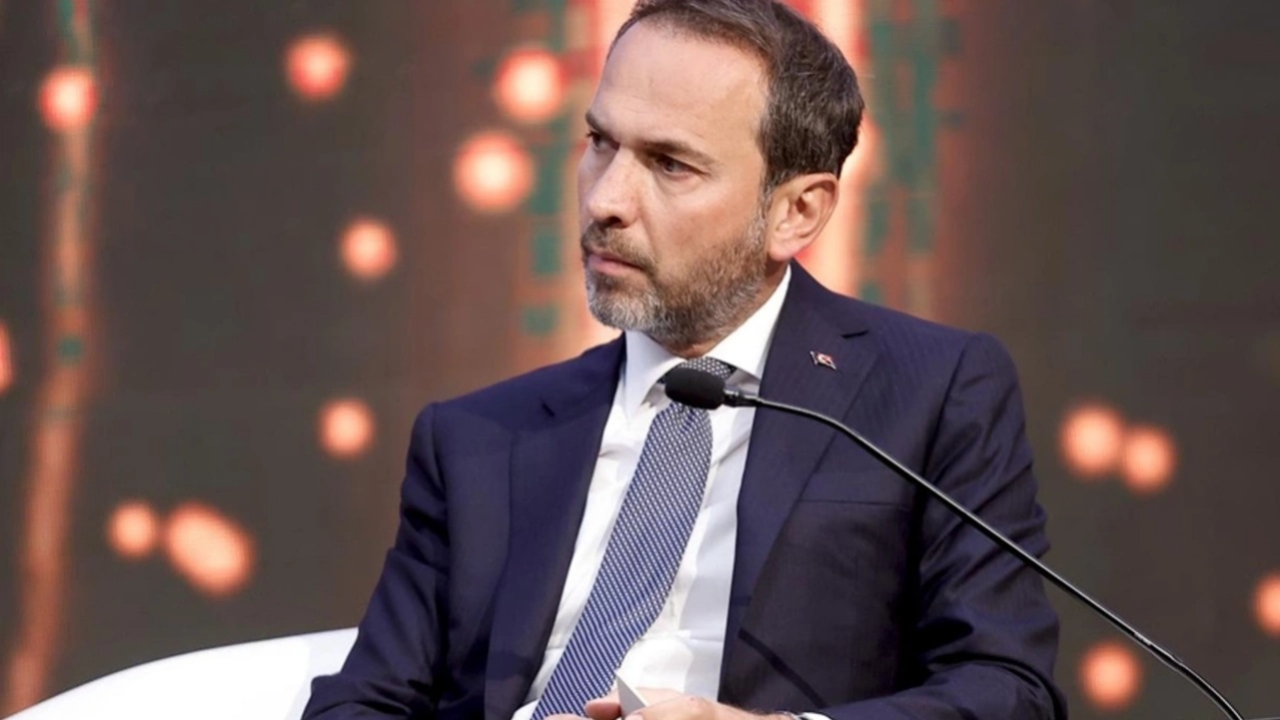 Bakan Bayraktar Uluslararası Petrol Fuarı'na katılmak için Abu Dabi'ye gidecek