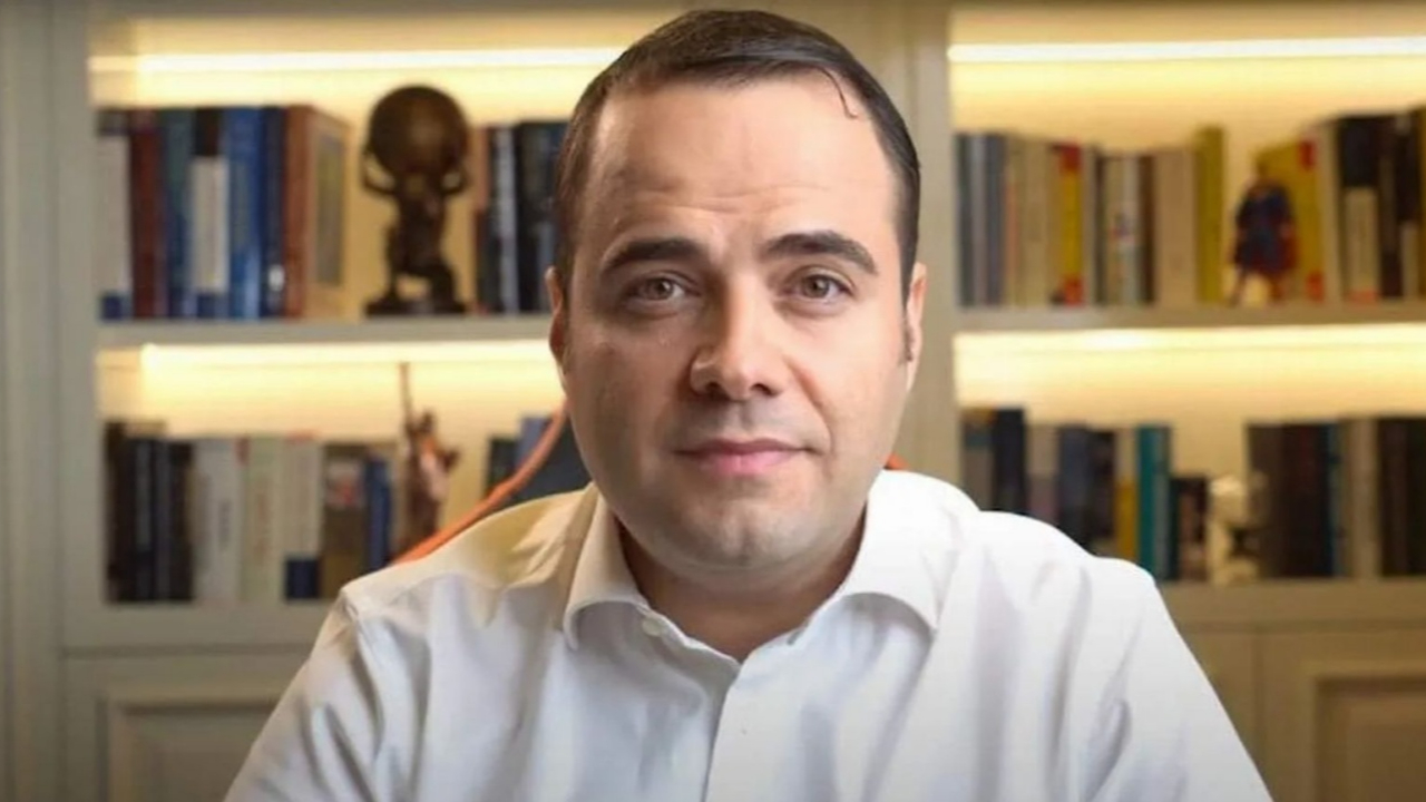 Akbank’ta genel müdür değişti! Prof. Özgür Demirtaş kovuldu