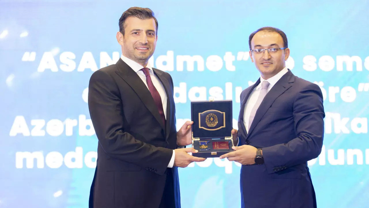 Selçuk Bayraktar'a Azerbaycan'dan anlamlı madalya!