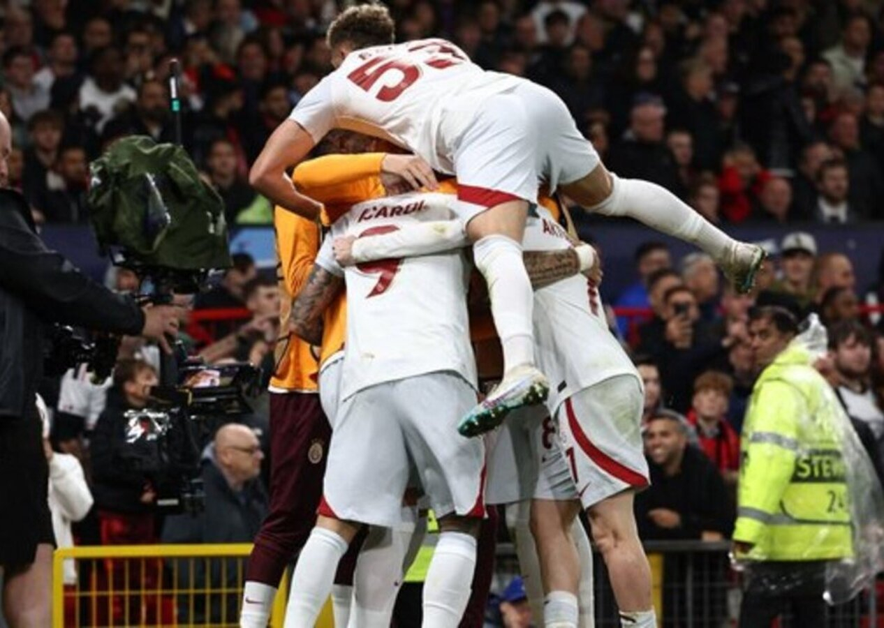 Manchester United 2 - 3 Galatasaray |  Maçın geniş özeti...