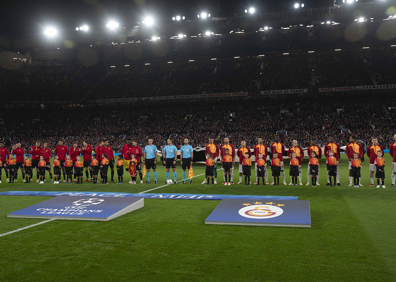 Erden Timur'la görüşüp Manchester United'a imza atmıştı! Dün gece Barış Alper Yılmaz'ın karşısında perişan oldu