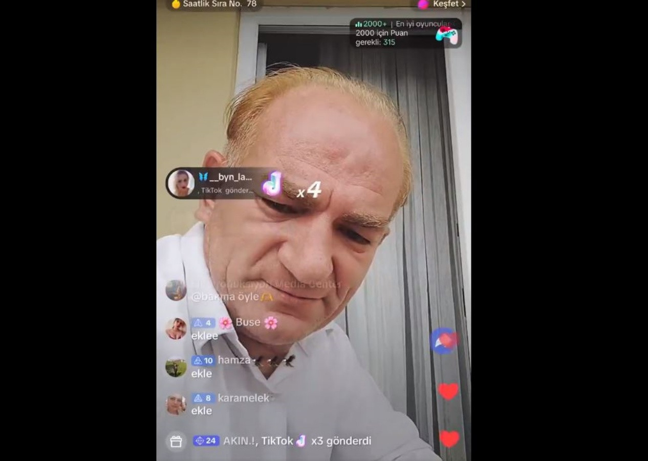 Bunu da gördük: Atatürk'e benziyor diye TikTok'ta yayın açıp para kazanan Serdar Görel gündem oldu!