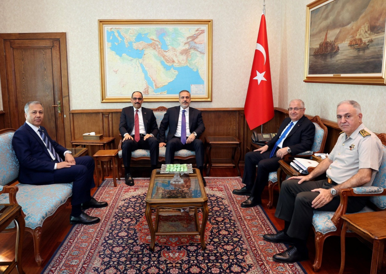 Milli Savunma Bakanlığı'nda kritik güvenlik zirvesi! Hakan Fidan ve Ali Yerlikaya da katılıyor...