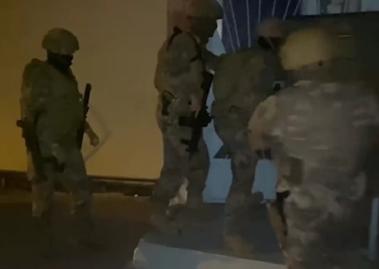 Zehir tacirlerine büyük operasyon! 100'den fazla şüpheli işte böyle yakalandı...