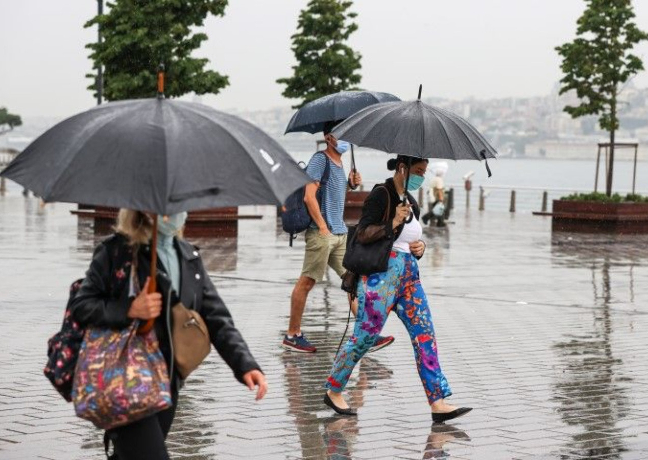 Meteoroloji saat verdi: İstanbul dahil 7 ile sağanak yağış geliyor!