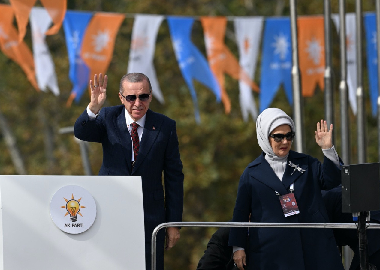 AK Parti'de kongre heyecanı! Cumhurbaşkanı Erdoğan: Yeni seslerle, yeni yüzlerle...