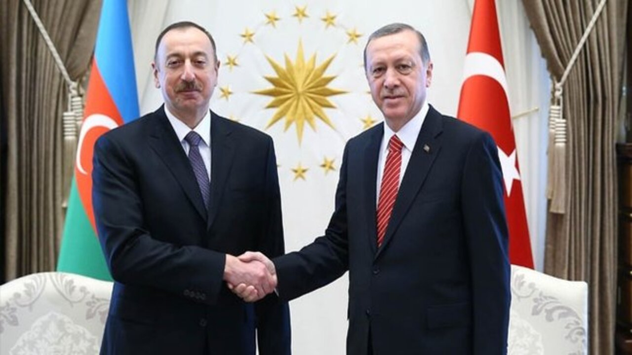 İlham Aliyev'den Cumhurbaşkanı Recep Tayyip Erdoğan'a tebrik: Adınız sonsuza kadar tarihe kazınacak