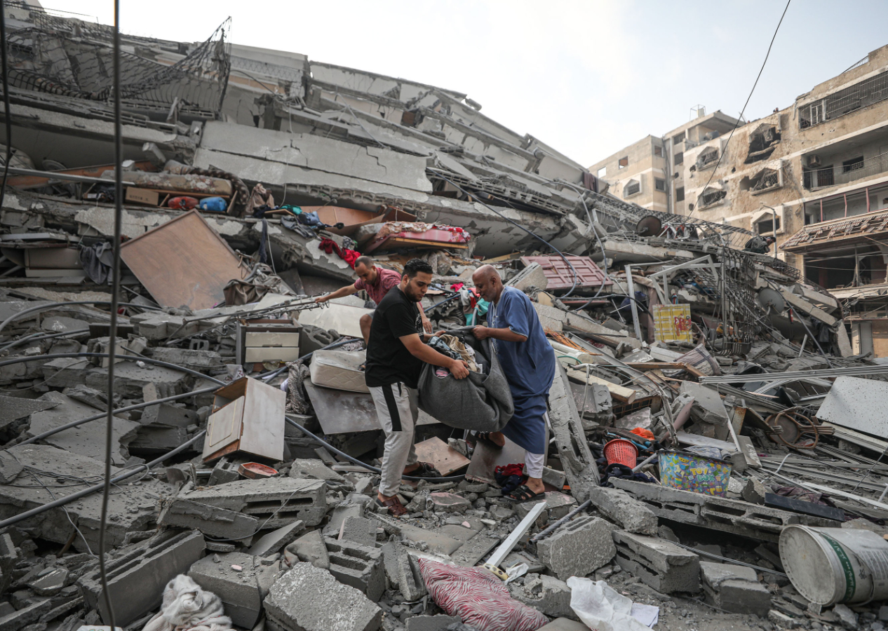 İsrail savaş uçakları Gazze'yi bombalamaya devam ediyor: Gazze'de ölü sayısı 313'e yükseldi