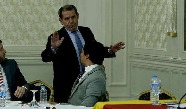 Dursun Özbek'ten, divan kurulunda yaşanan olaylarla ilgili sert açıklama