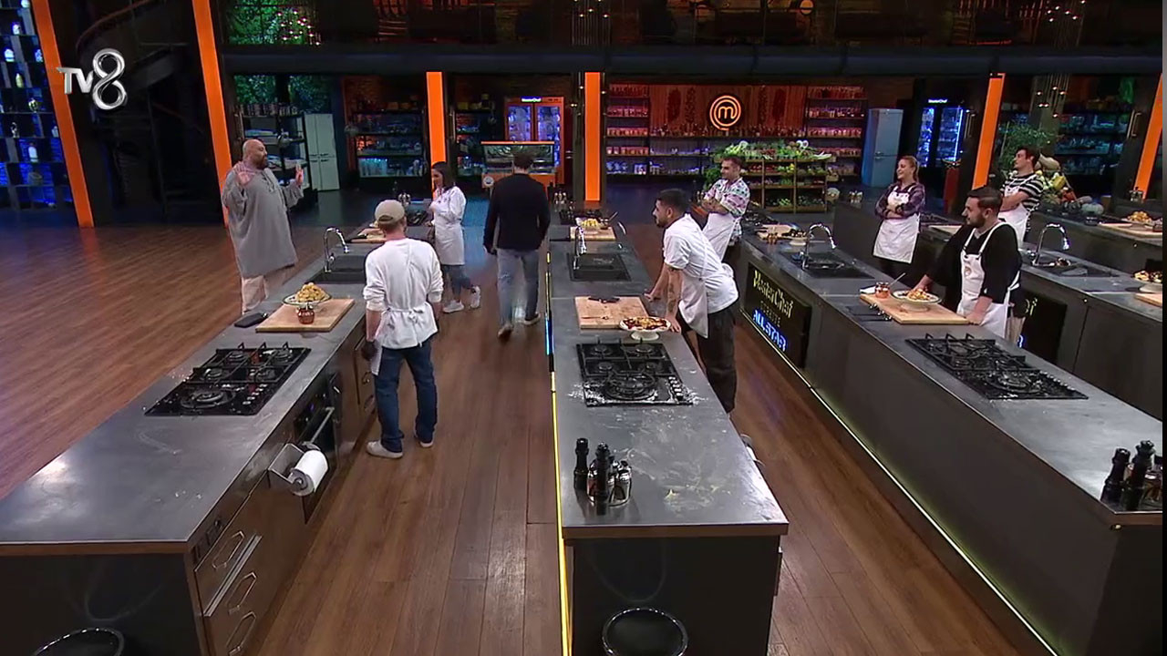 MasterChef'te takımlar belli oldu! İşte MasterChef'in son kaptanları!
