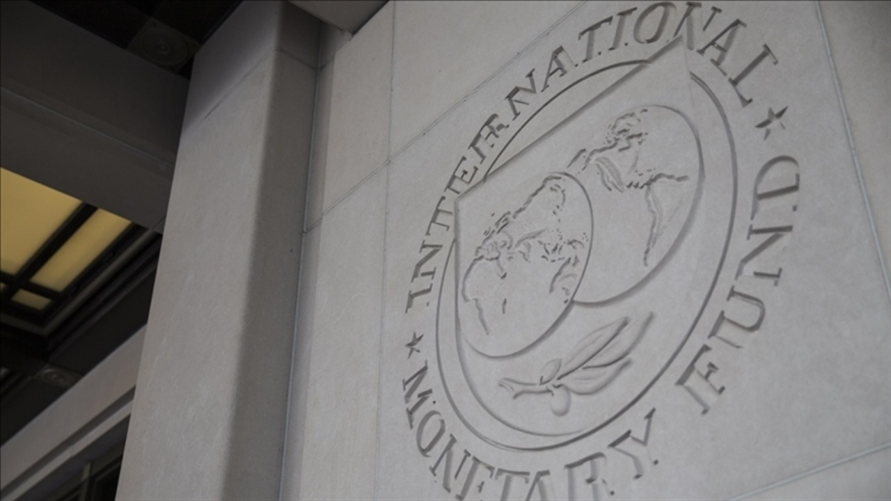 IMF, Türkiye'nin büyüme tahminini yükseltti