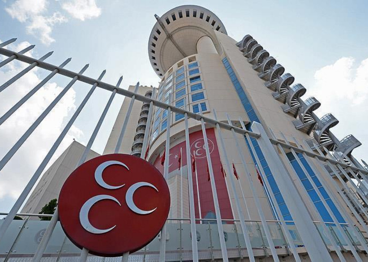 MHP, "Ömer Halisdemir" kararına destek veren iki üyesini partiden ihraç etti