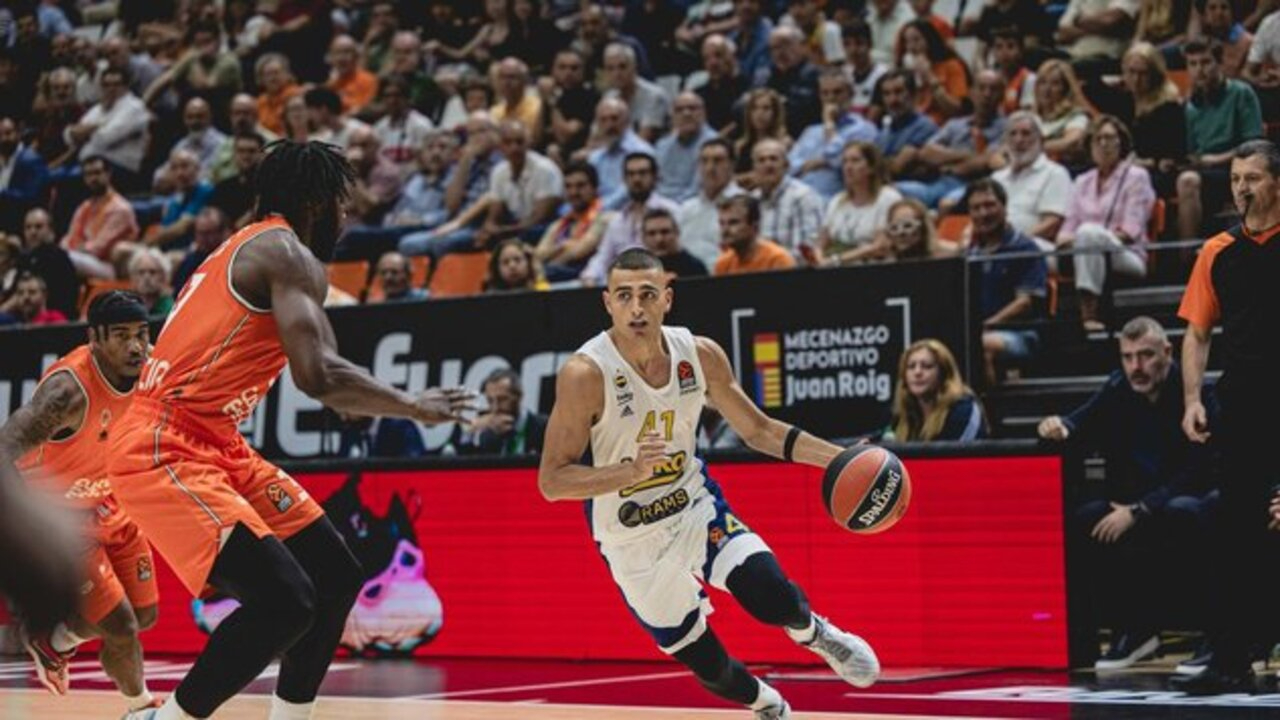 Valencia 77 - 74 Fenerbahçe Beko | Maçın sonucu...