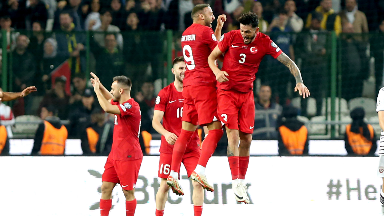 Türkiye-Letonya karşılaşması sona erdi! Bizim Çocuklar Avrupa Şampiyonası'na gidiyor!