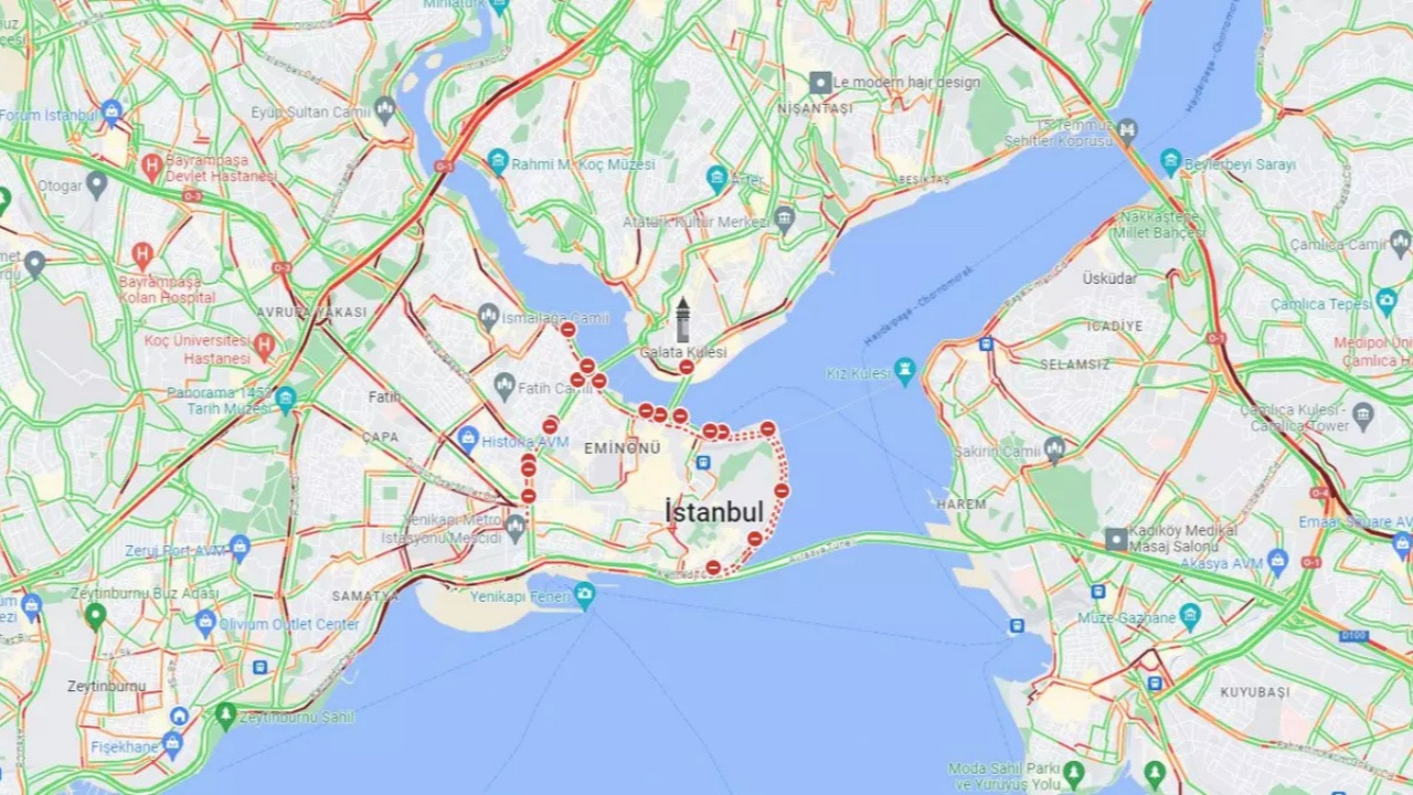 İstanbul'da trafik yoğunluğu! Bazı yollar kapatıldı...