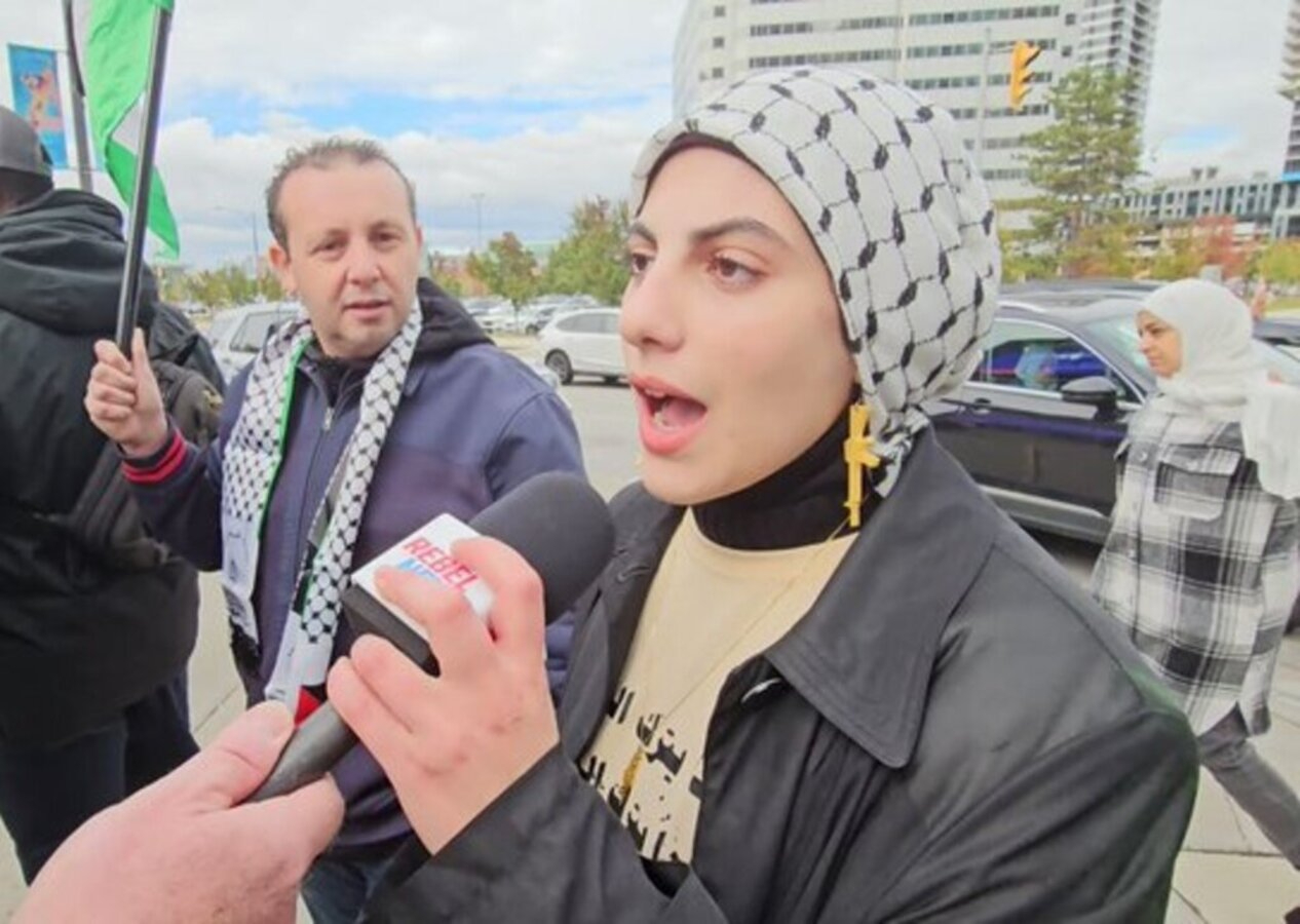 Kanada'da gündem olan kadın, yalan haberlerle soru soran muhabiri rezil etti!