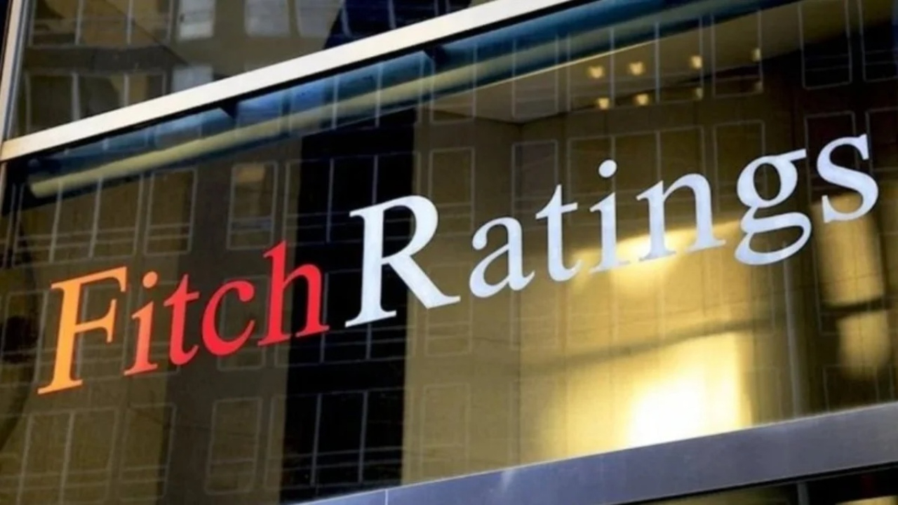 Fitch İsrail’in kredi notunu negatif izlemeye aldı