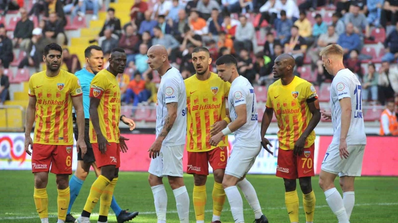 Kayserispor Çaykur Rizespor'u 3 golle devirdi