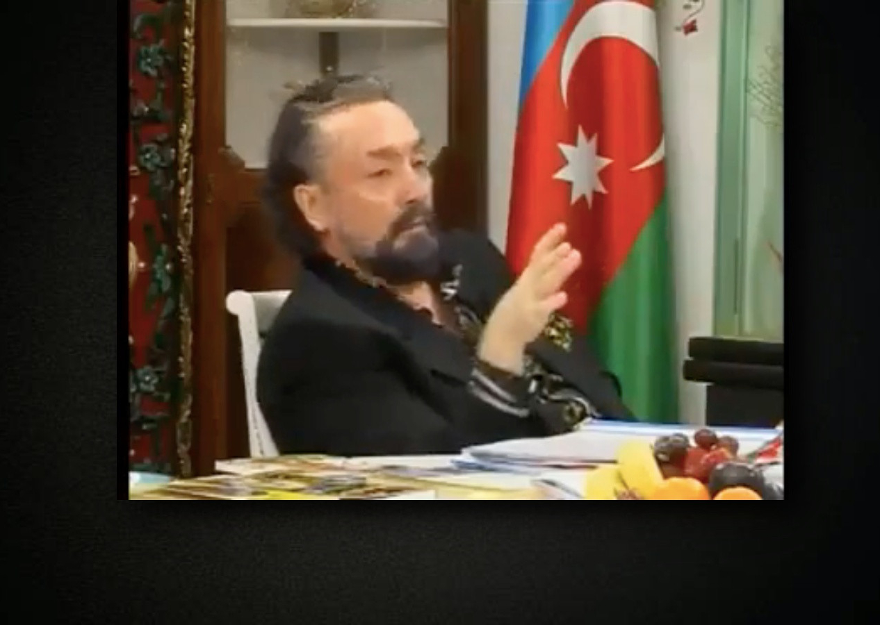 "Gök kubbeyi İsrail düşmanlarının başına yıkarız" diyen Adnan Oktar cezaevinde kahrından ölecek...