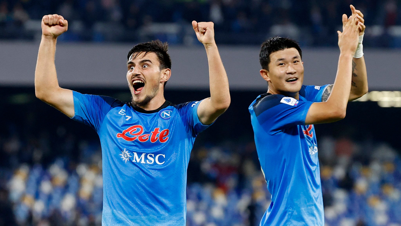 Eljif Elmas ve Kim Min-Jae'den sonra onu almaya geldiler! Tribünde izleyip hayran oldular