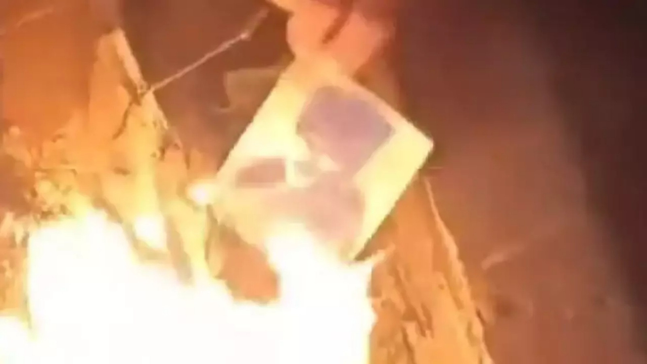 Ahlaksızlık cezasız kalmayacak... Kayseri'de Atatürk'ün fotoğrafını yakan lise öğrencileri gözaltına alındı!