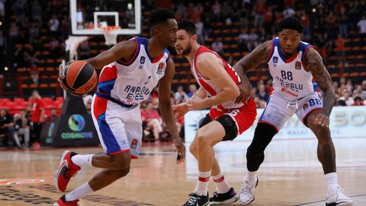 Olympiakos 75 - 57 Anadolu Efes | Maçın sonucu...