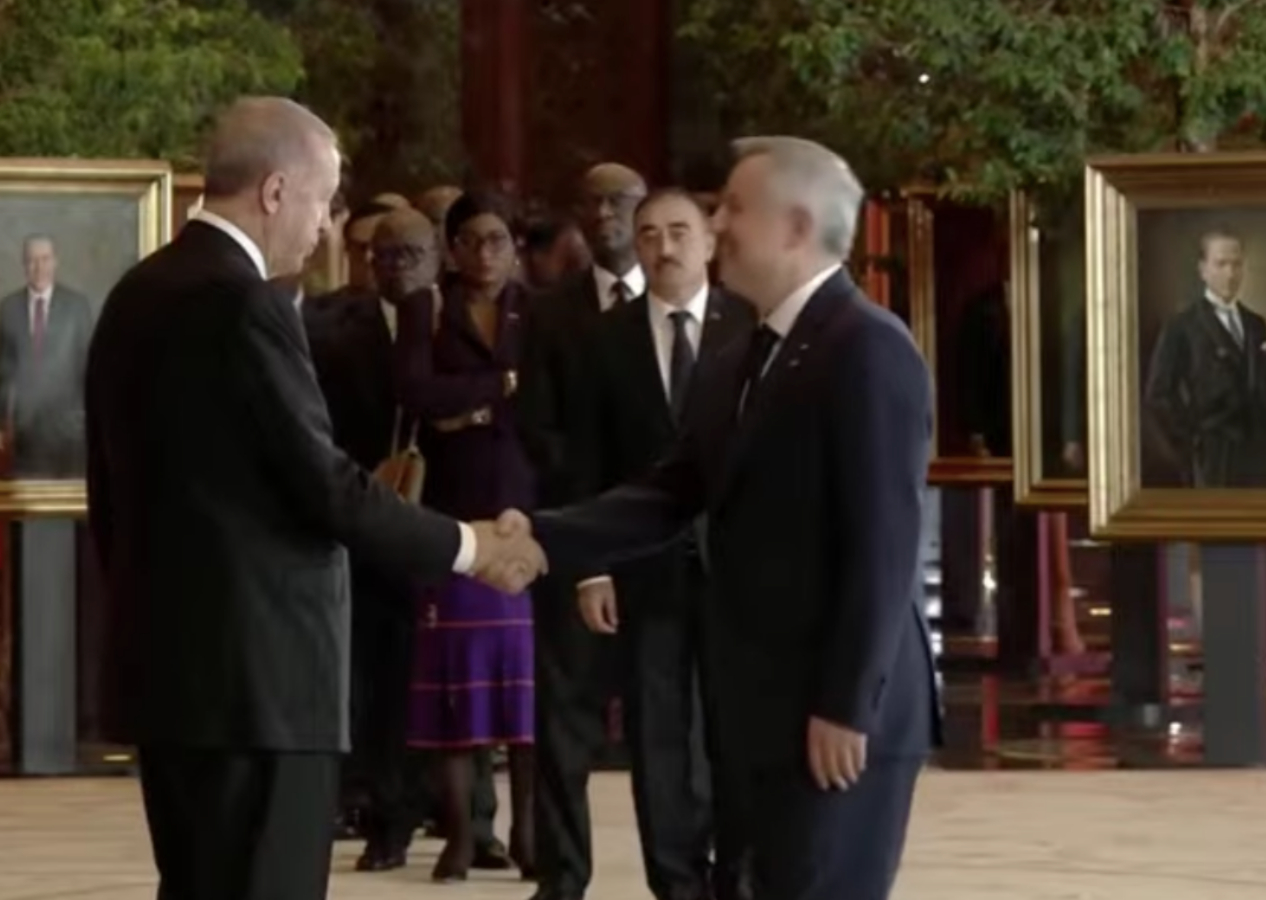 'Cumhuriyet'in 100. Yılında 100 Eser' sergisi: Cumhurbaşkanı Erdoğan, Cumhuriyet Bayramı tebriklerini kabul etti