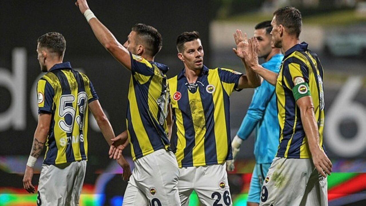 Fenerbahçe deplasmanda kalesini gole kapattı!