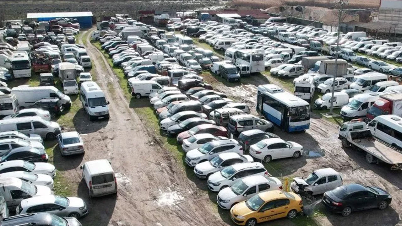 Uygulama başlıyor! Milyonluk araçlar yarı fiyatına satılacak!