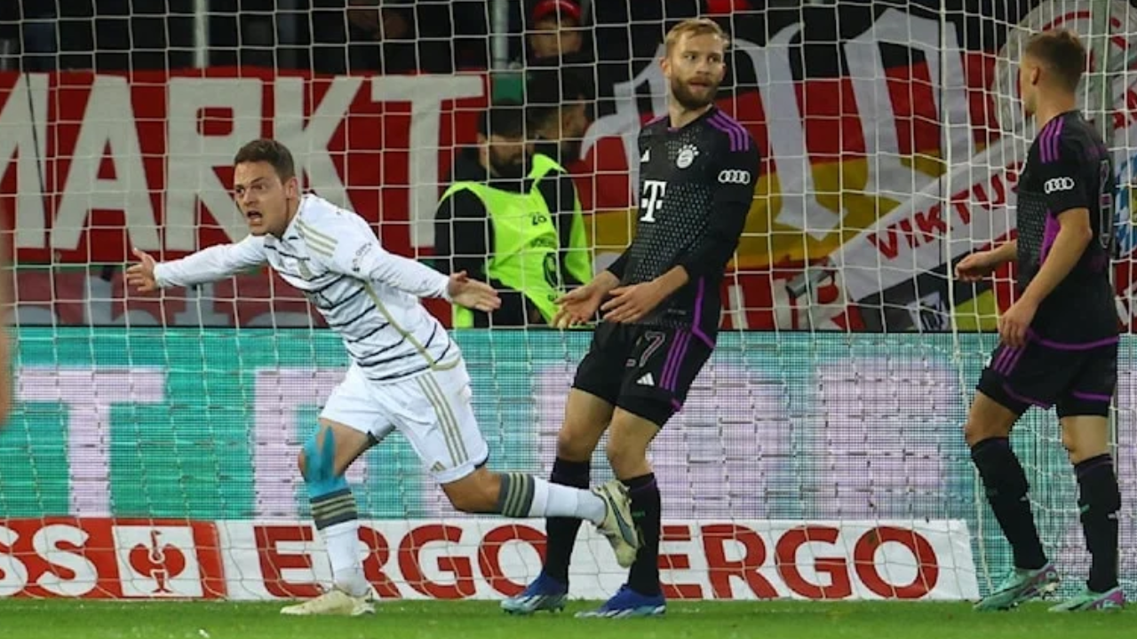 Galatasaray'ın rakibi Bayern, 3. Lig takımına elendi