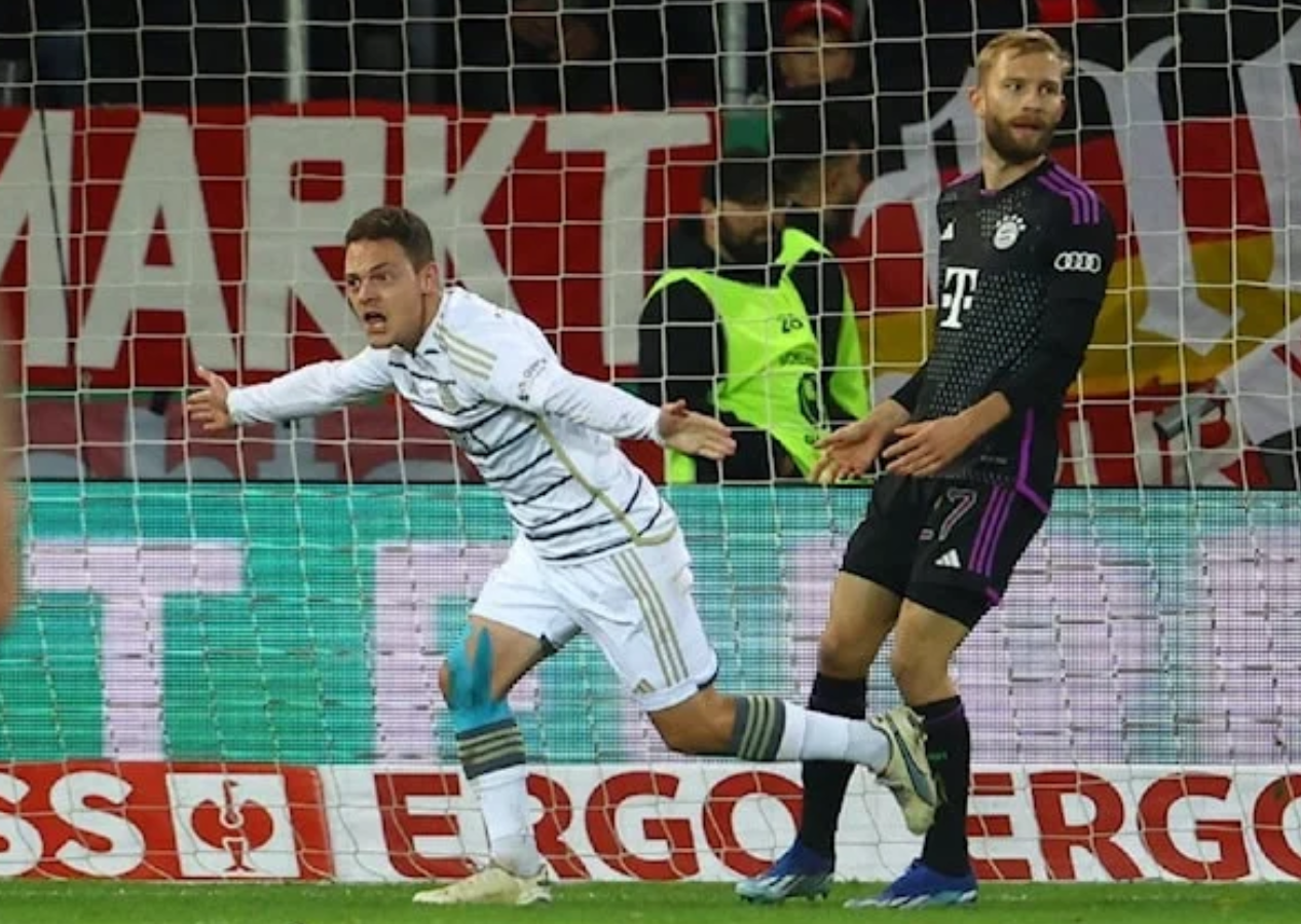 Galatasaray'ın rakibi Bayern, 3. Lig takımına elendi