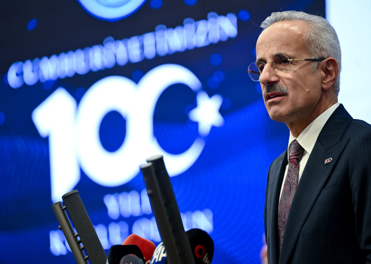 Bakan Uraloğlu'dan THY'nin sefer iptallerine ilişkin açıklama! Siber saldırı iddialarına yanıt
