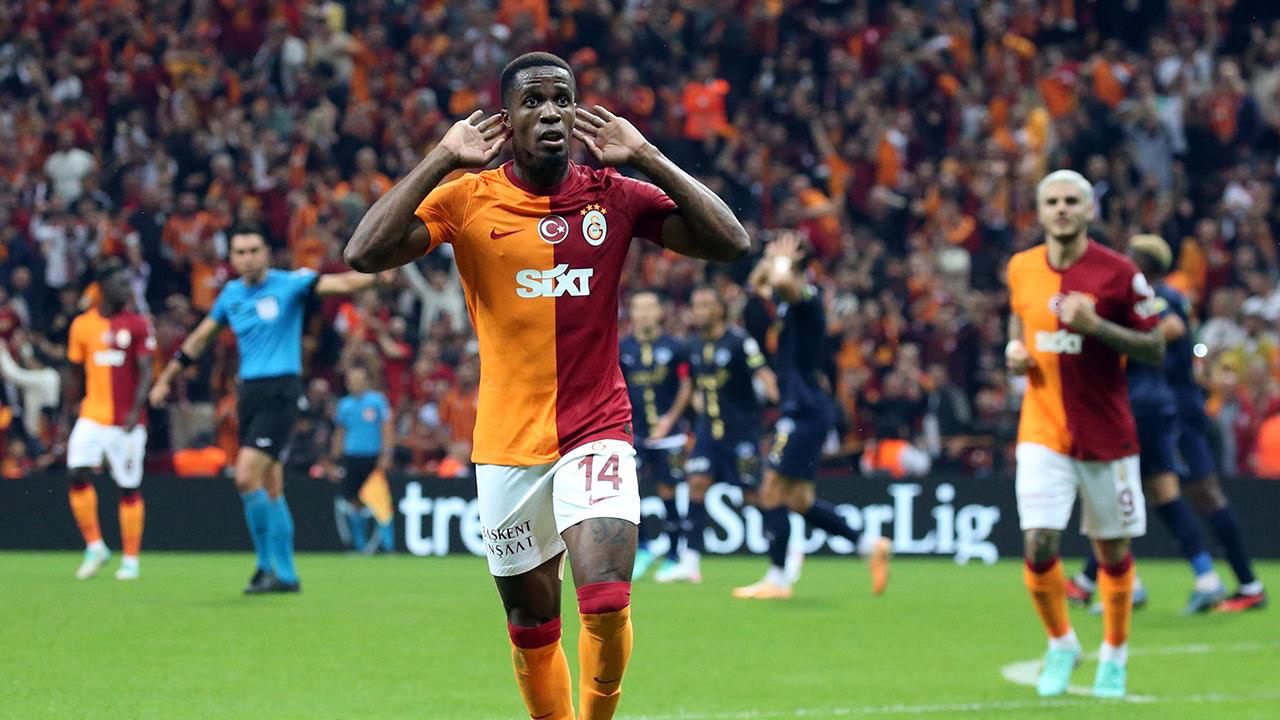 Wilfried Zaha takımını galibiyete uçurdu, 1 yıl aradan sonra bir ilki başardı