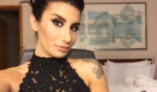 Sarımsak güzeli İrem Derici