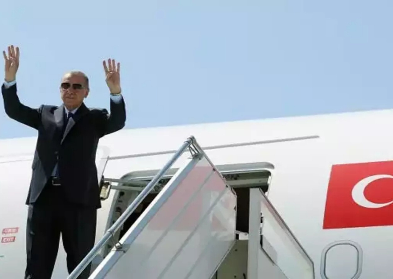 Cumhurbaşkanı Erdoğan yarın Ekonomik İşbirliği Teşkilatı Zirvesi içinÖzbekistan'a gidecek