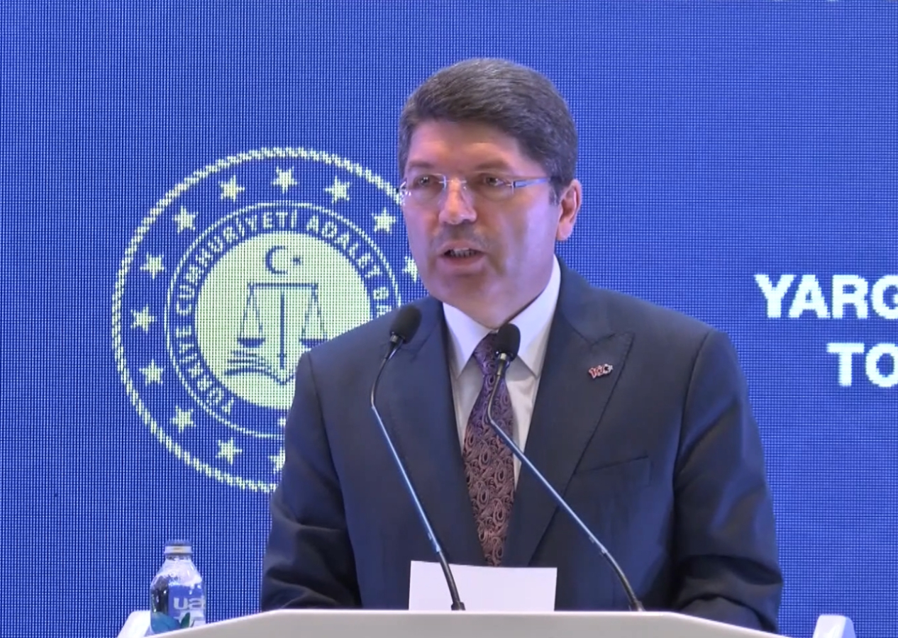 Bakan Tunç yeni anayasayı işaret etti: Yüksek yargıda astlık üstlük ilişkisi yok