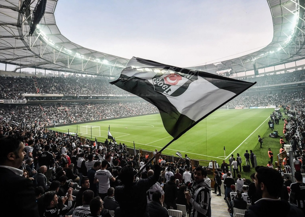 Burak Yılmaz sonrası yeni dönem başlıyor! Beşiktaş bakın hangi isimle görüştü...