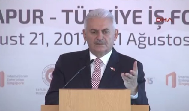 Başbakan Singapur 'da iş adamlarına hitap etti!