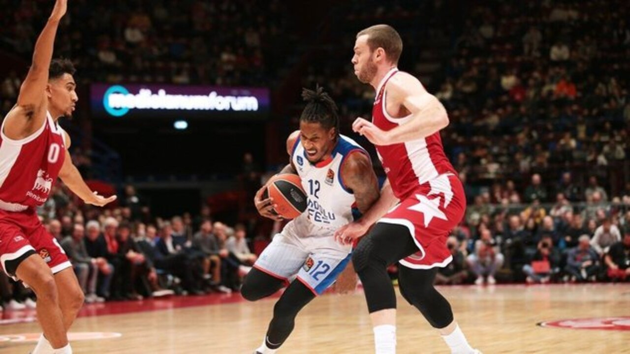 Olimpia Milano 92 - 76 Anadolu Efes | Maçın sonucu