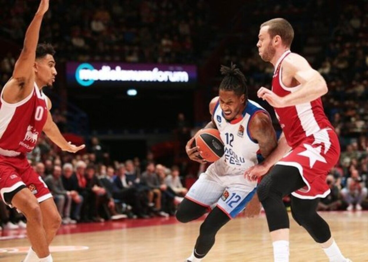 Olimpia Milano 92 - 76 Anadolu Efes | Maçın sonucu