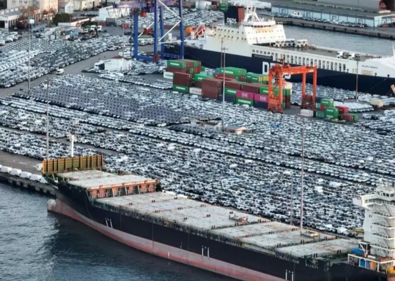 Sıfır otomobillerde yüzde 20'ye varan indirim! Binlerce sıfır araç gemilerle İstanbul'a getirildi