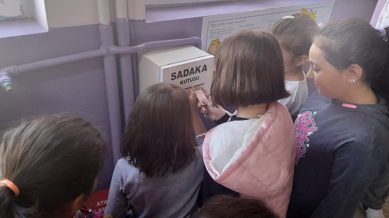 Çorum’da öğrencilerden duygulandıran yardım! İhtiyaç sahibi ailelere destek sağladılar...