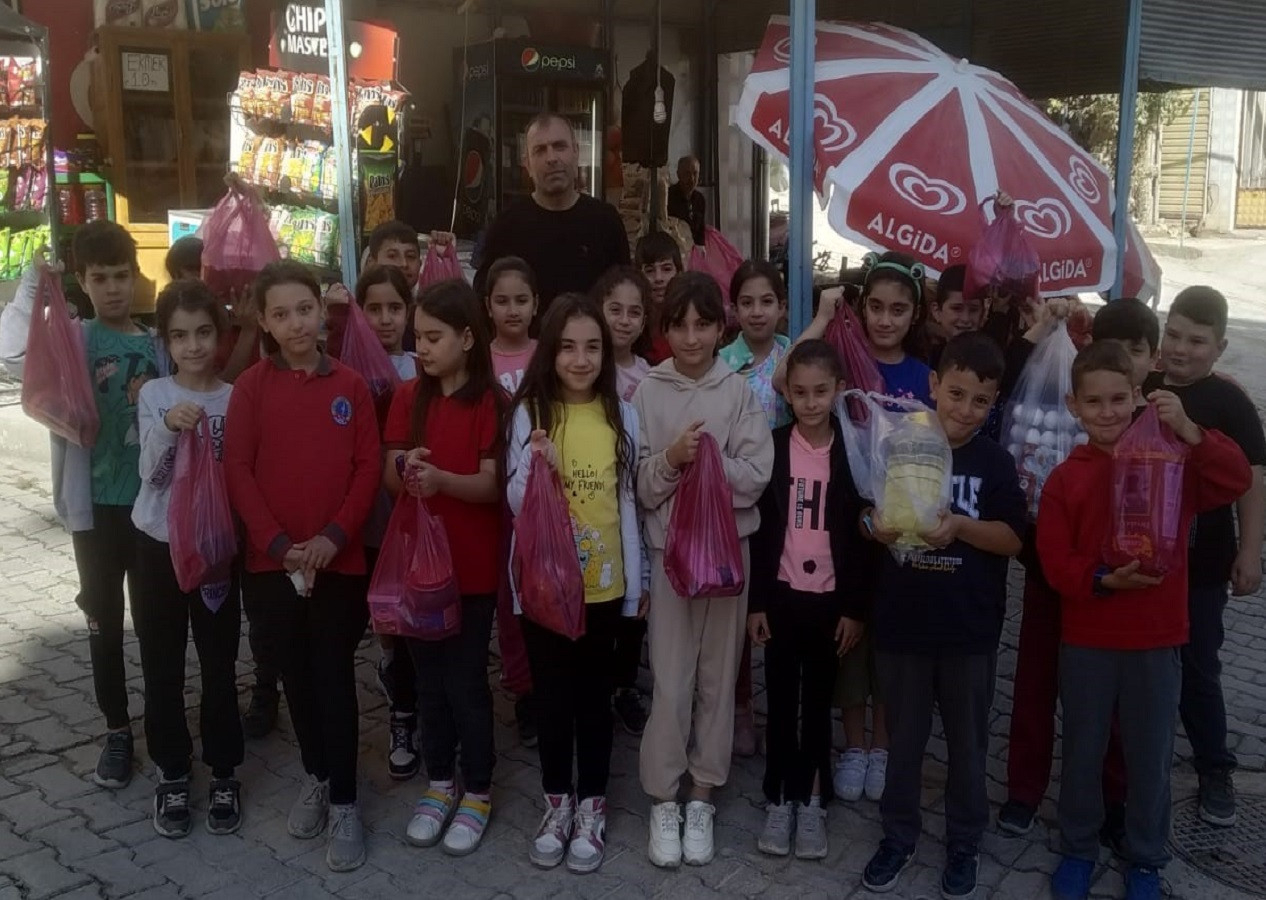 Çorum’da öğrencilerden duygulandıran yardım! İhtiyaç sahibi ailelere destek sağladılar...