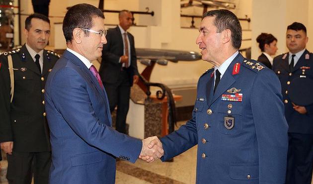 Hava Kuvvetleri Komutanı Org. Hasan Küçükakyüz görevi devraldı!