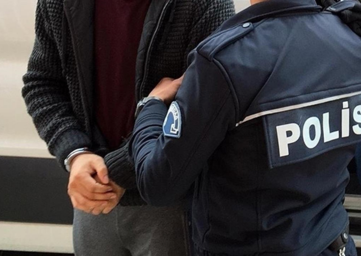 İstanbul Valiliği duyurdu: Rüşvet operasyonunda 46'sı polis 105 kişi yakalandı